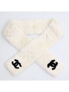 Chanel Orylag Rabbit Fur CC Logo Scarf
